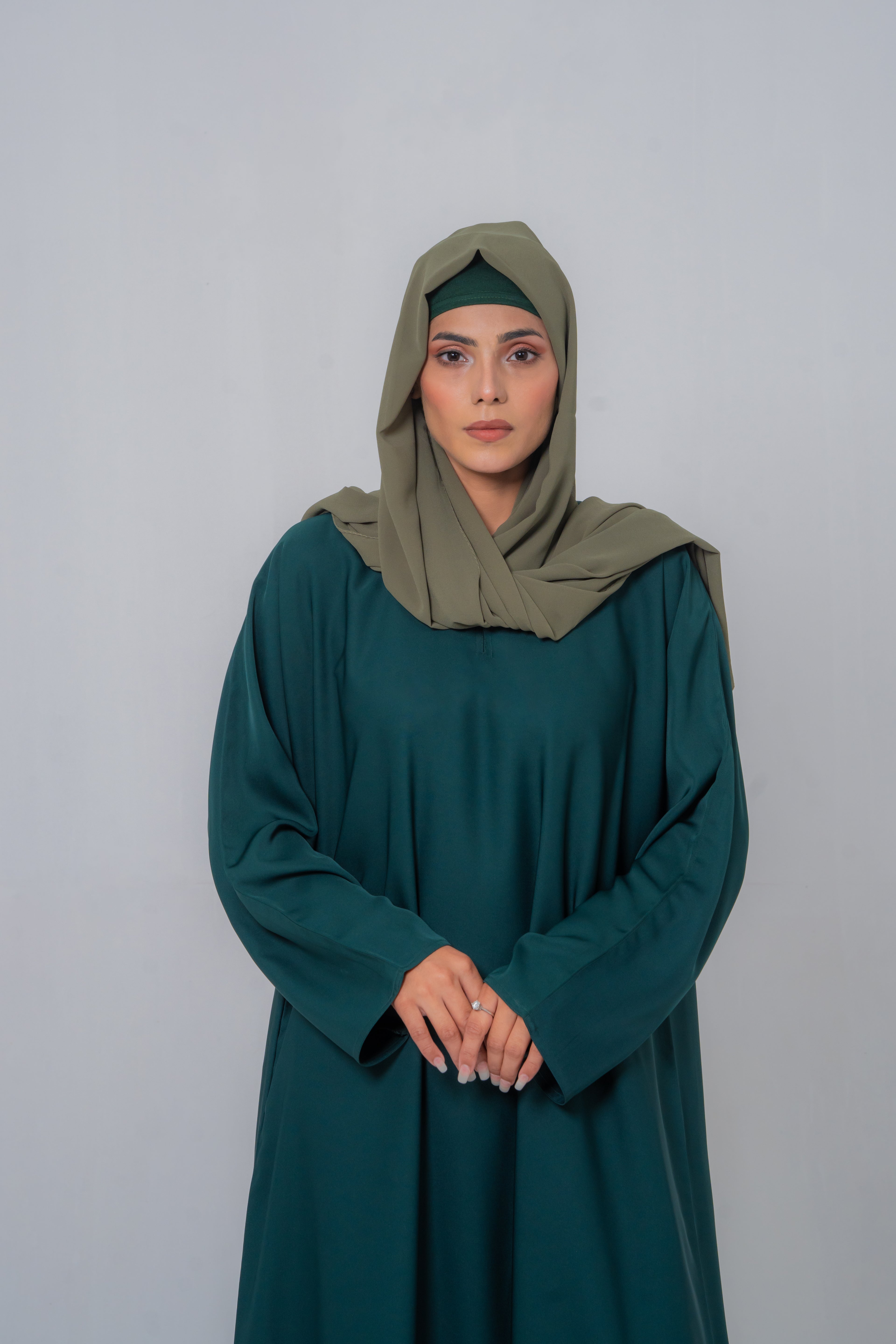 Emerald Green Basic Maxi Abaya – Elegant Everyday Modesty | Mastoor by KNJ