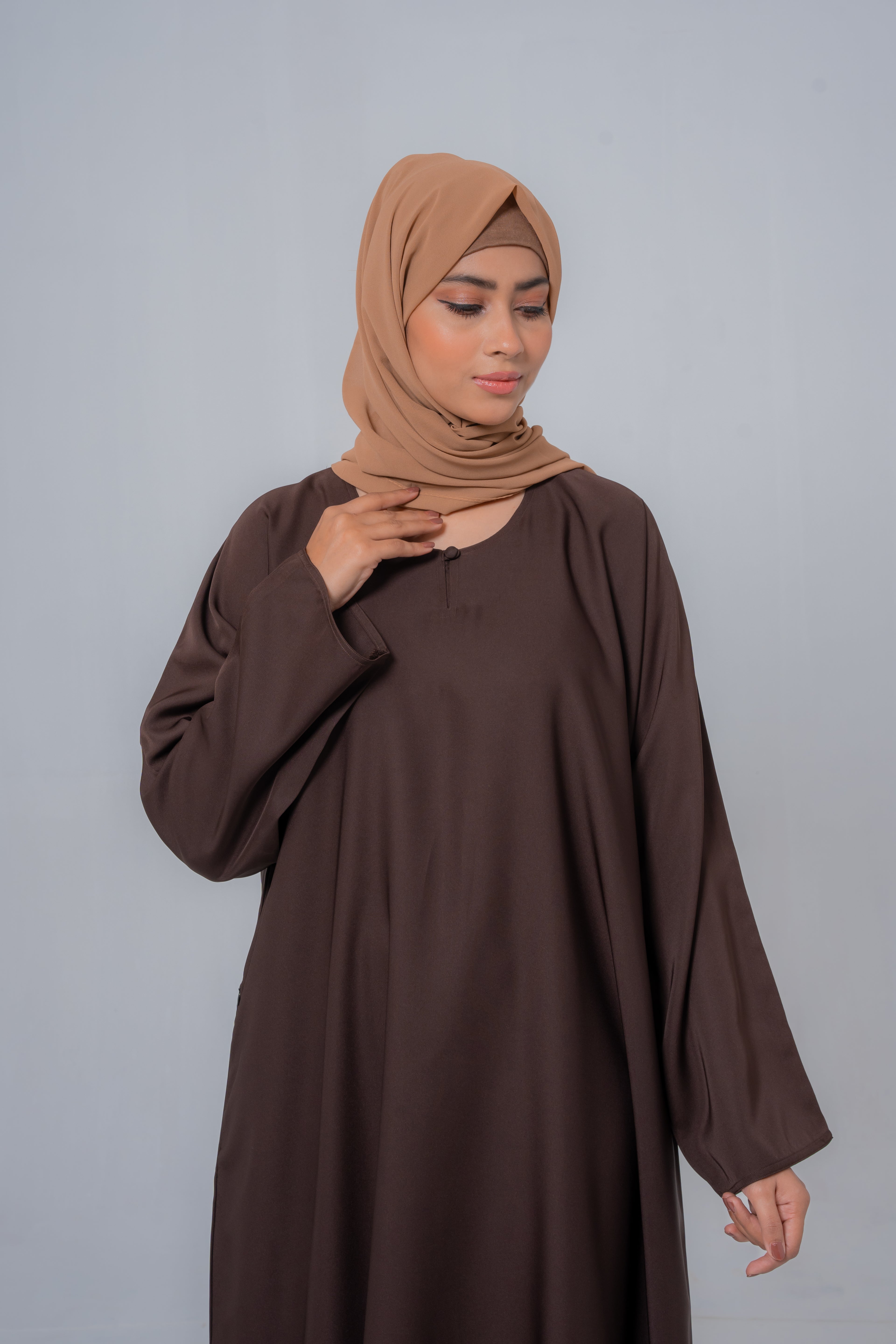 Classic Dark Brown Maxi Abaya – Everyday Modesty & Elegance | Mastoor by KNJ