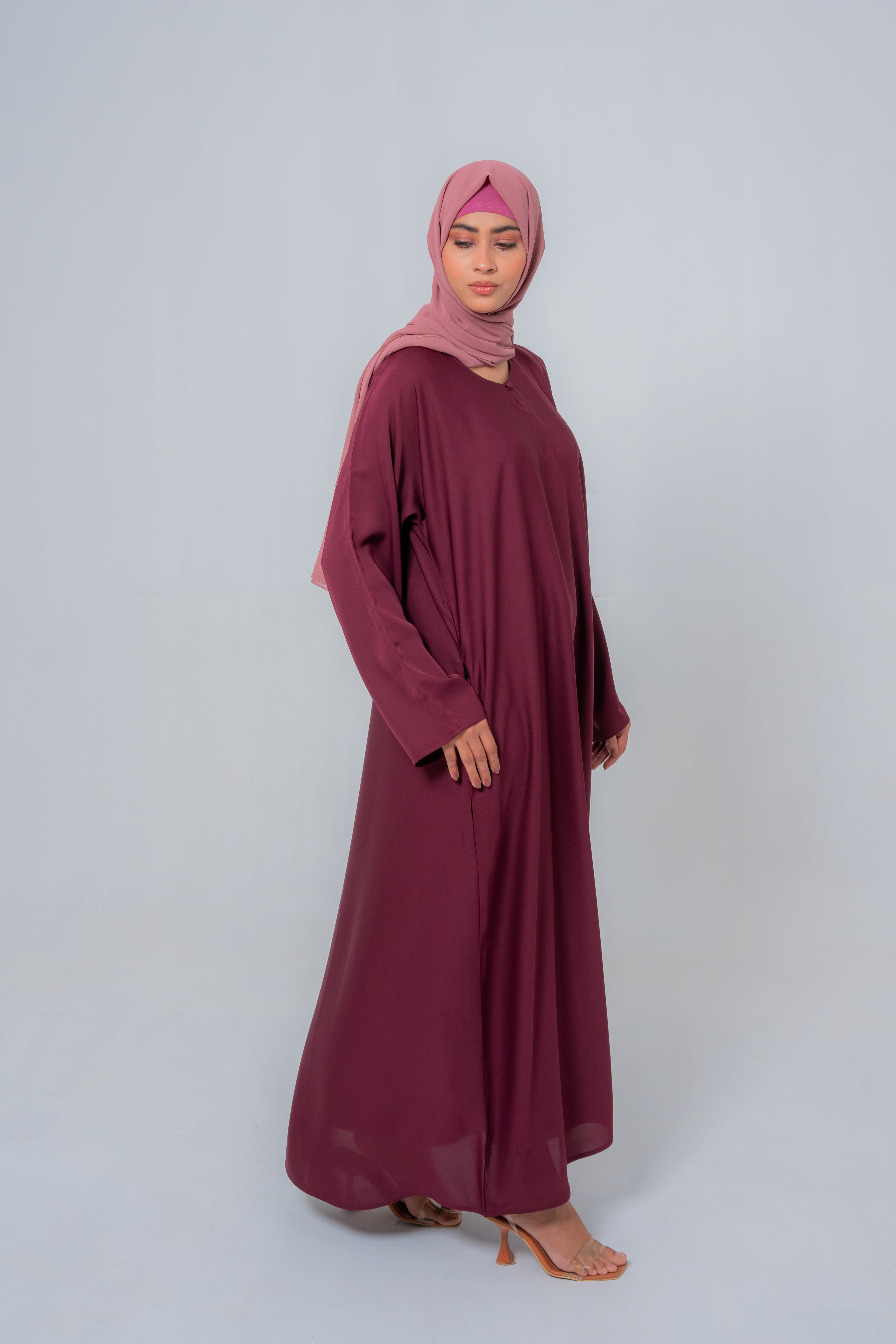 Essential Aesthetic Maroon Maxi Abaya – Modest Elegance Redefined | Mastoor by KNJ
